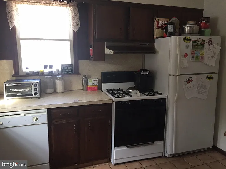 213 Laurel Ave #C — Photo 7