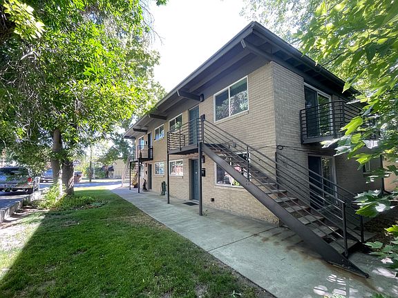 3rd image of 831 E Stratford Ave APT B
