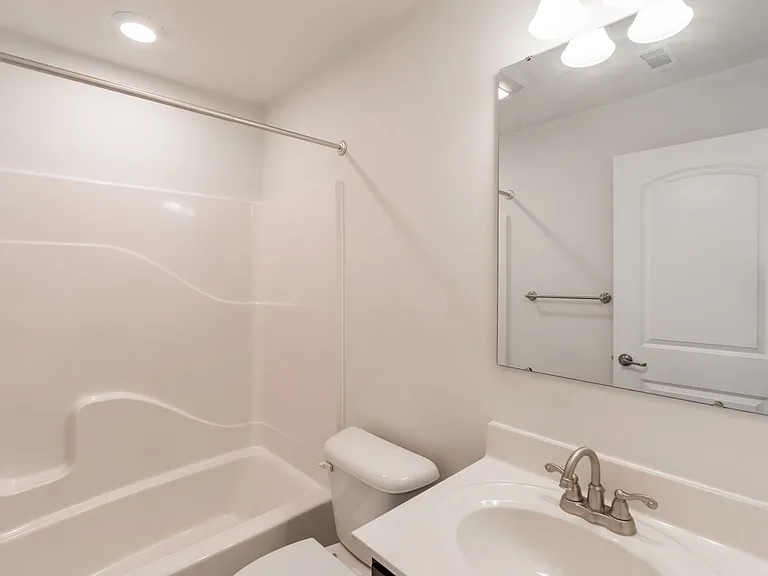 3102 N Broad St — Photo 9