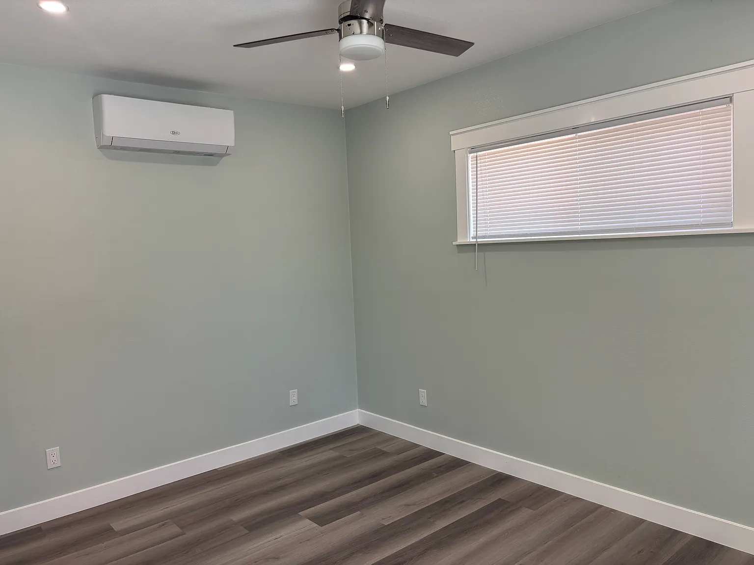 2 bed, 750 sqft, $2,800 — Photo 3