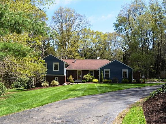 2nd image of 105 Windy Ln