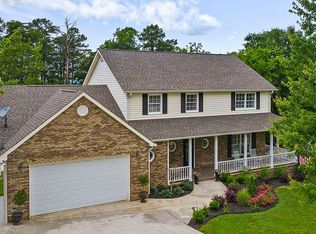 1727 Lenox Dr NW, Cleveland, TN 37312