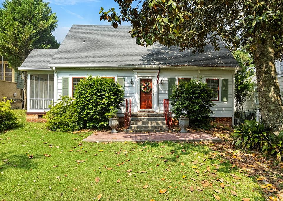1st image of 1323 Hill Dr