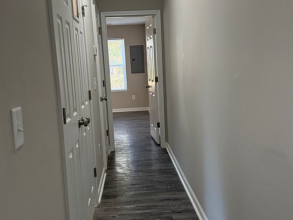 2nd image of 406A E Waddell St #406A