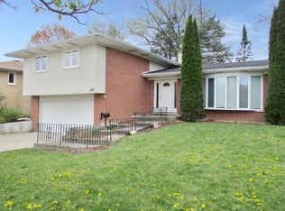 6428 Cedar Rd, Oak Forest, IL 60452