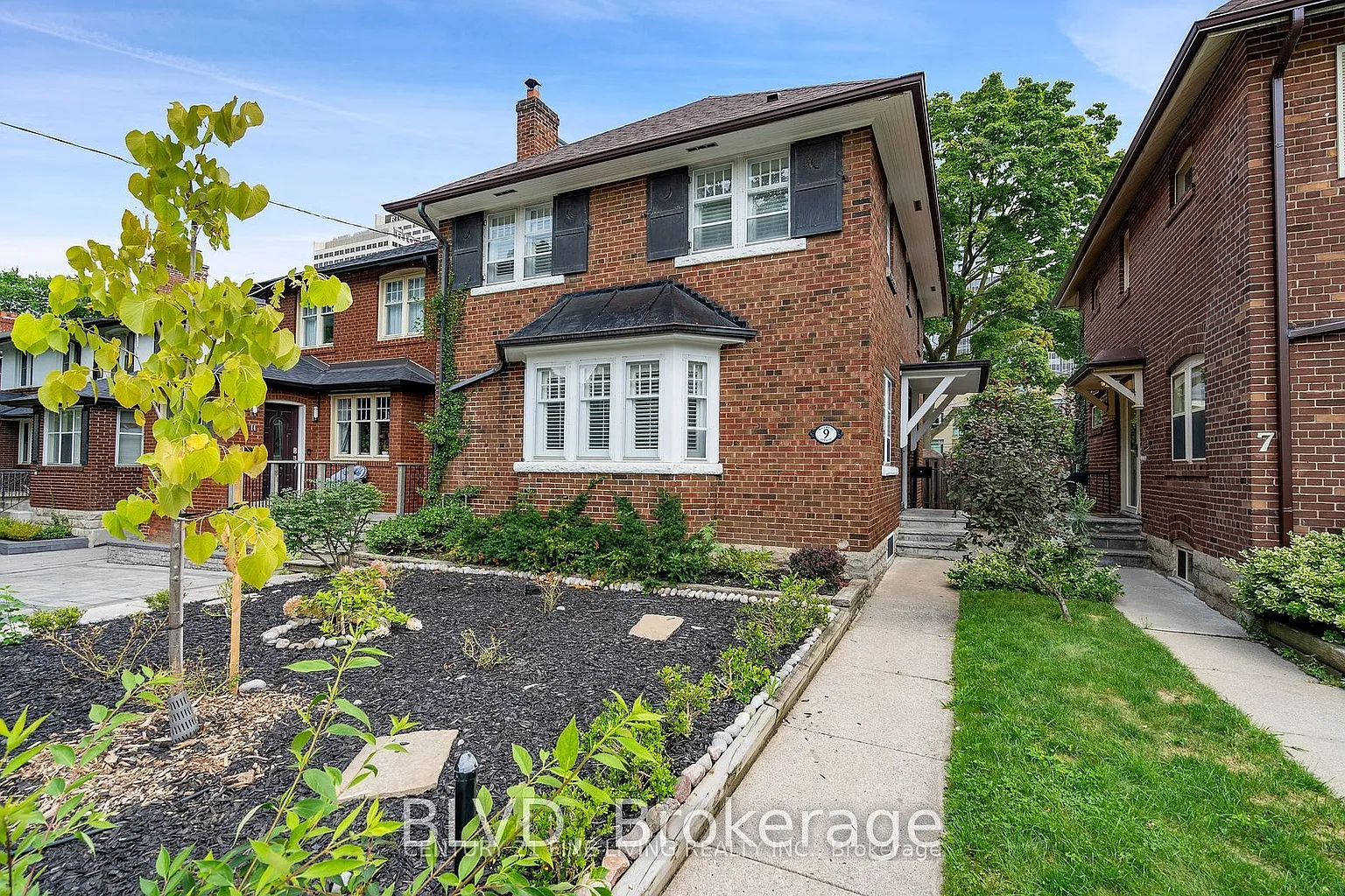 9 Maxwell Ave photo 1