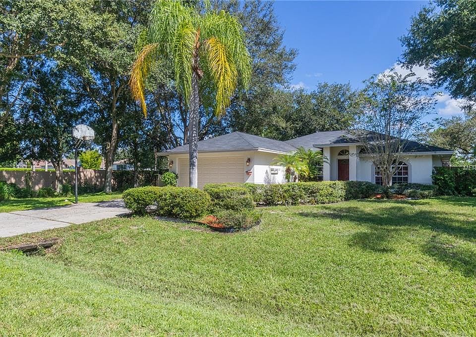 1st image of 23017 Bellflower Pl