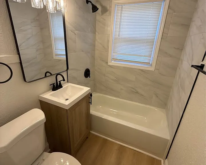 3857 E 60th Ter — Photo 1