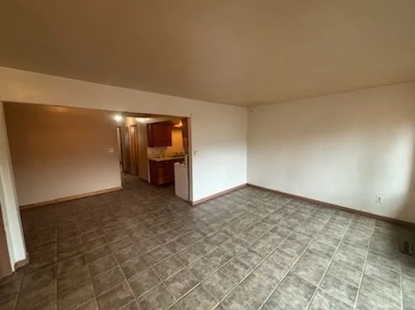 638 Butternut Dr APT 1, Holland, MI 49424