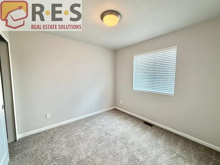 5361 Mountain Vista Hts — Photo 7