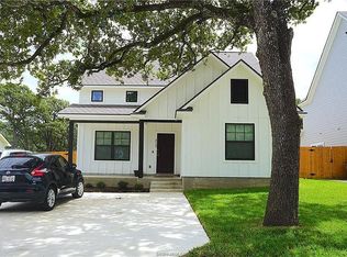 213 Tee Dr, Bryan, TX 77801