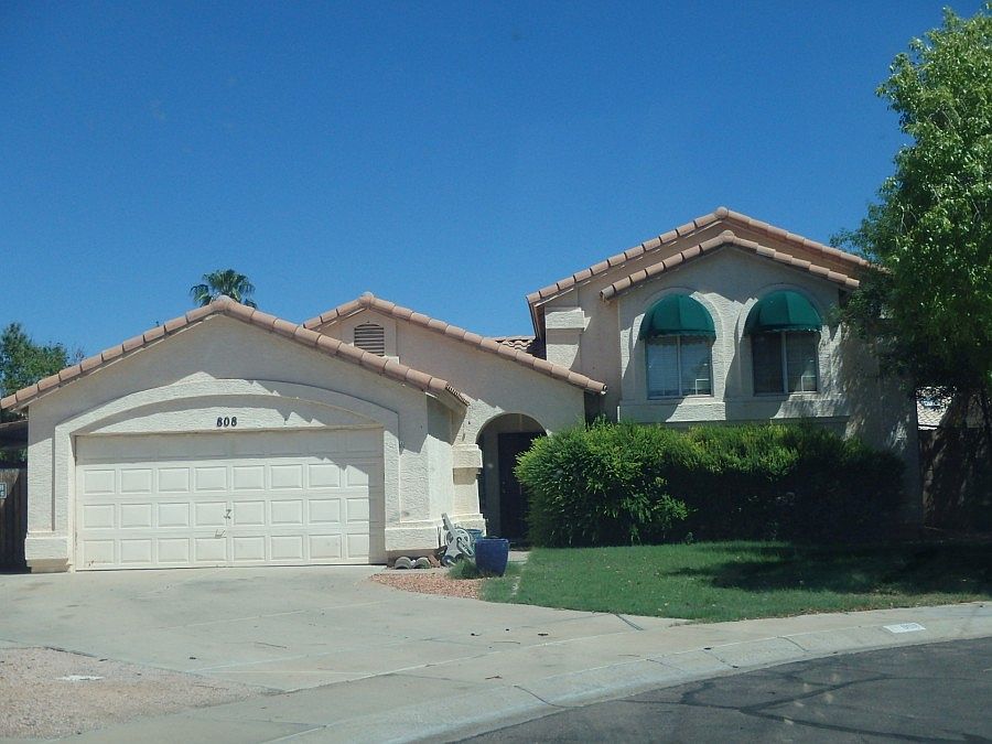 1st image of 808 E Stanford Ave