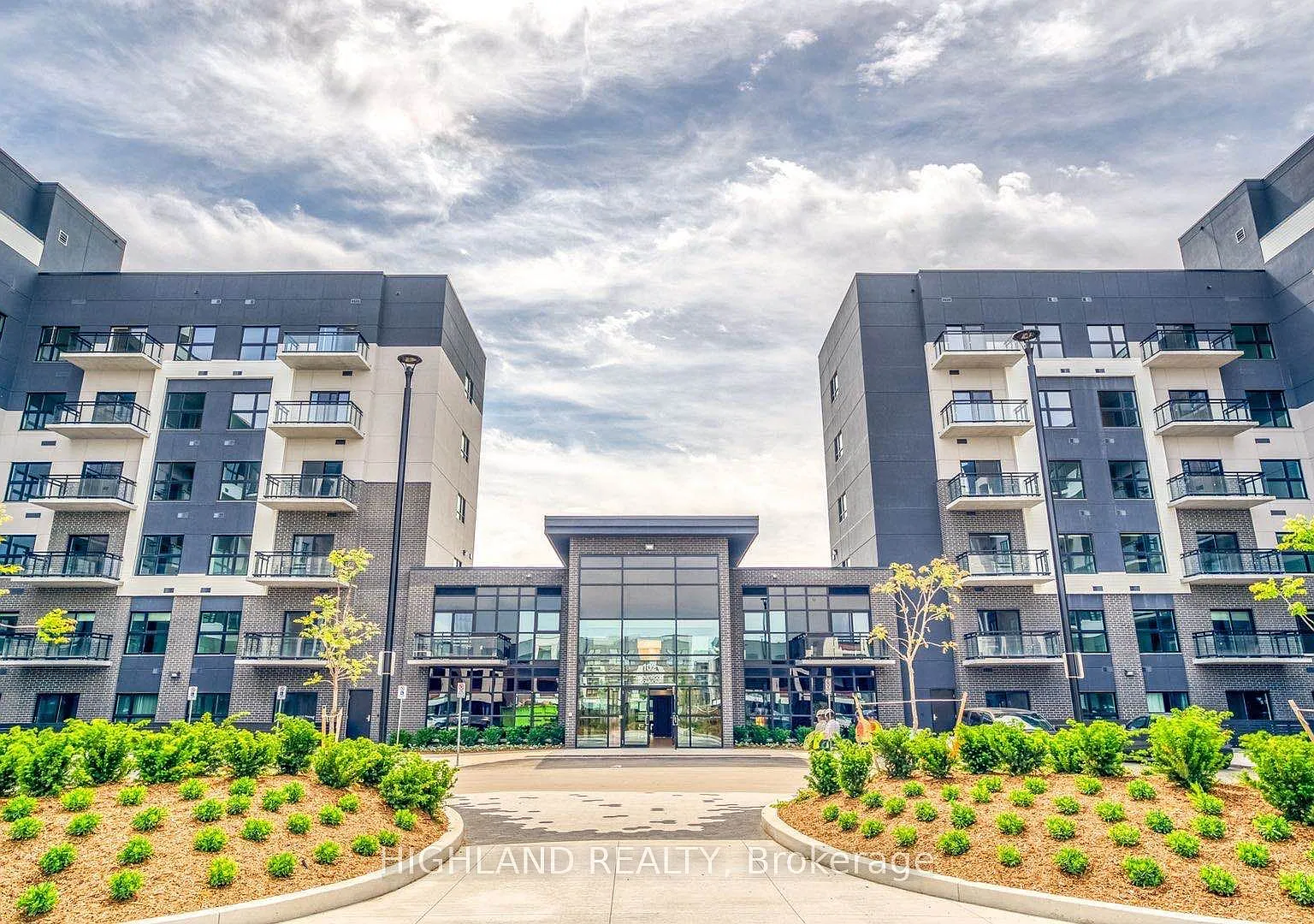 2 bed, $2,690 — Photo 1