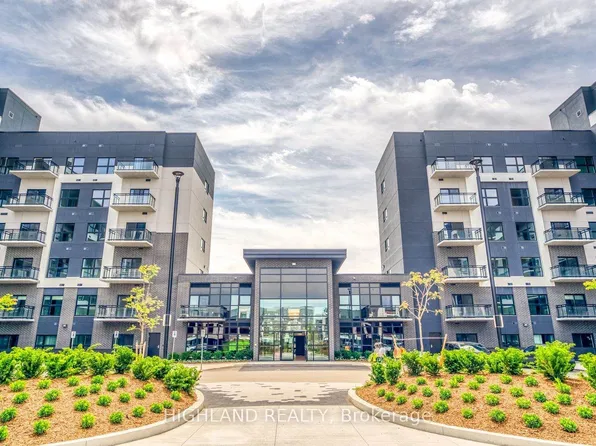 102 Grovewood Cmn #129, Oakville, ON L6H 0X2