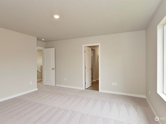 4th image of 2403 158th Street Ct E