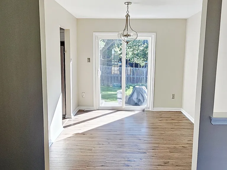 17519 Longview Ln — Photo 13