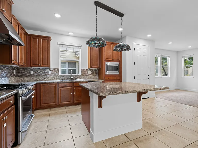 2823 Alliston Loop — Photo 7