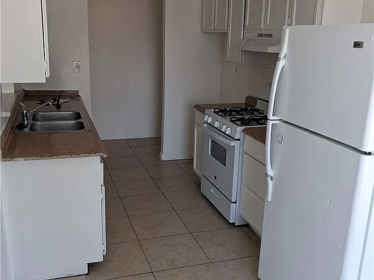 2841 Wheelwright Dr #C — Photo 2