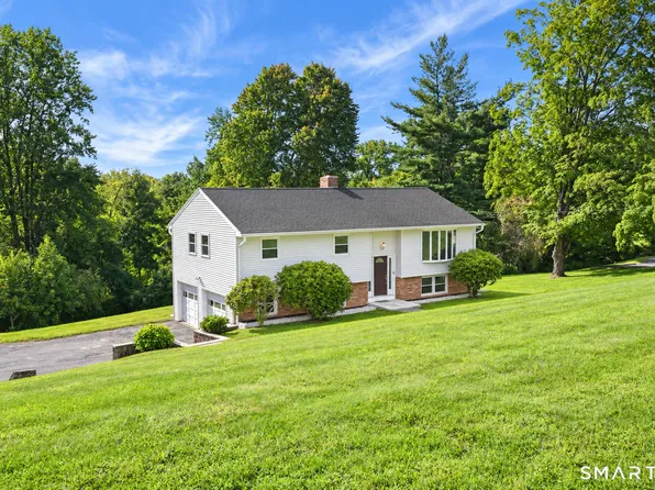3 Holly Lane, Brookfield, CT 06804