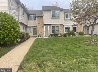 14 Chatham Ct, East Windsor, NJ 08520