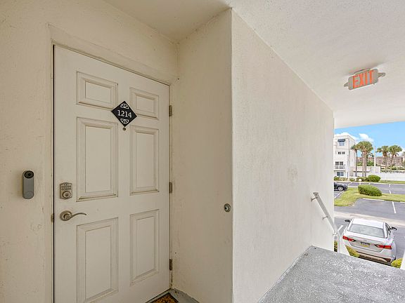 2nd image of 8600 Ridgewood Ave #1214