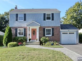 249 Manchester Rd, River Edge, NJ 07661