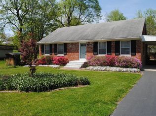 1026 Navajo Trl, Frankfort, KY 40601