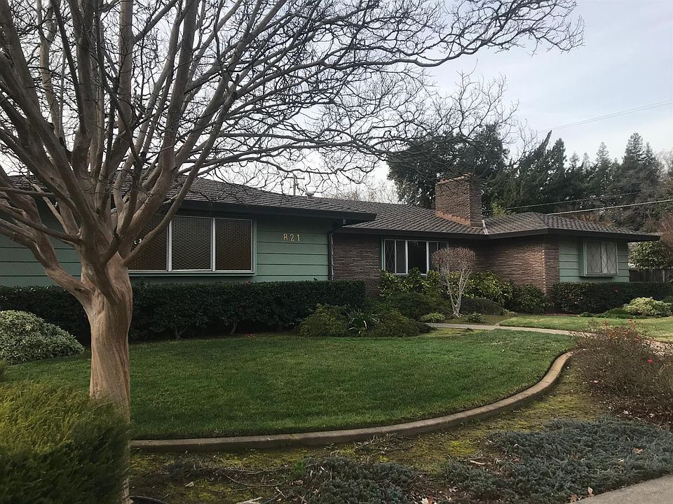 1st image of 821 Saverien Dr