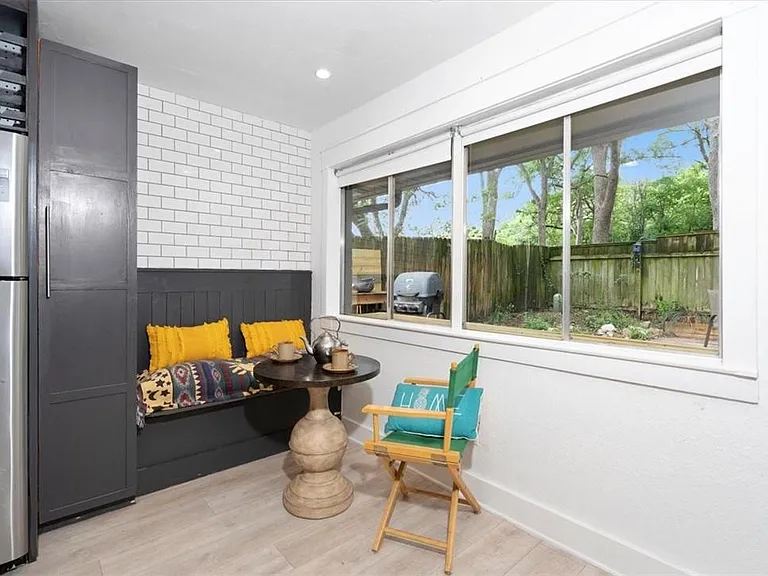 Breakfast Nook