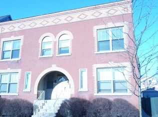 2122 W Irving Park Rd APT 1F, Chicago, IL 60618