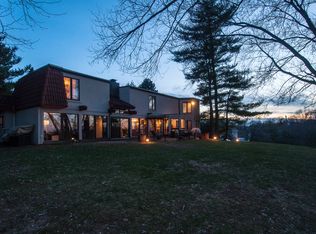 1677 Northgate Dr, Pittsburgh, PA 15241