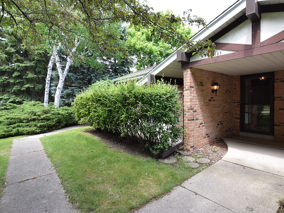 1st image of W54N167 Garfield Ct