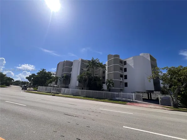 2000 Biarritz Dr APT 407, Miami Beach, FL 33141