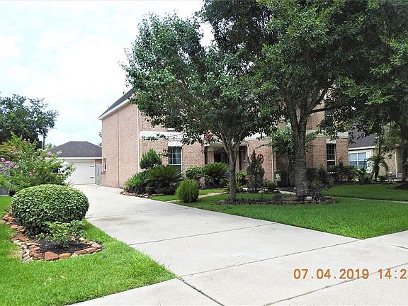 3rd image of 3817 Houston Lake Dr