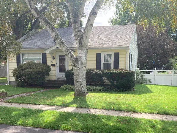 18 N Belmont Cir, Oneonta, NY 13820