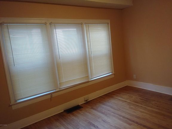 5th image of 4133 Larkwood Ave
