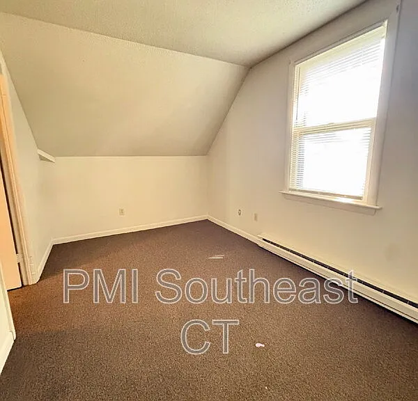 54 Hempstead St #3 — Photo 7