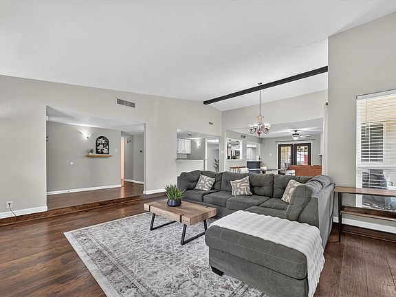 3rd image of 2021 Emory Oak Dr