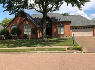 718 Planters Ridge Dr, Collierville, TN 38017