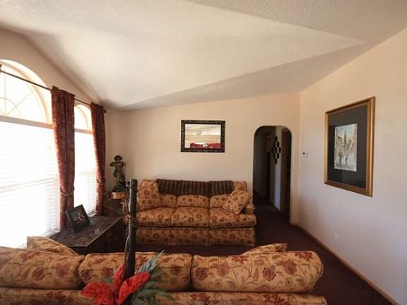 2nd image of 3958 Pineview Ct