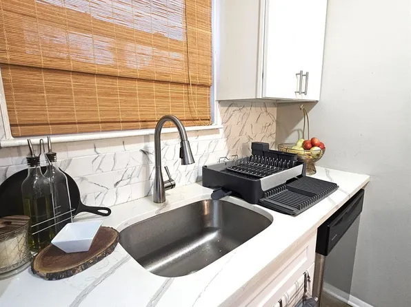 289 Main St APT 4N, Spotswood, NJ 08884