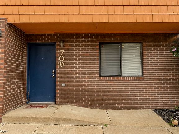 2nd image of 709 & 717 Carroll St