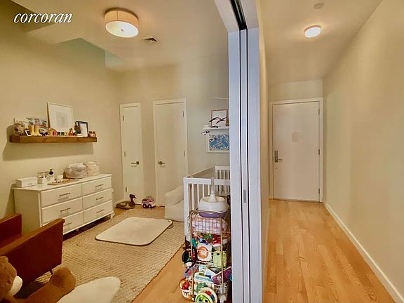 5th image of 25 Dean St #1R