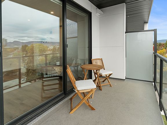 5th image of 1274 Devonshire Ave #505