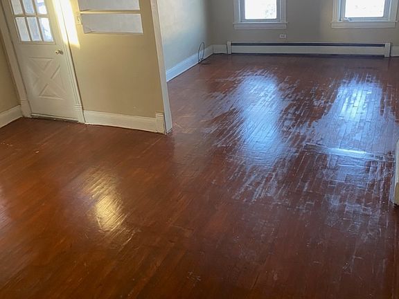 5th image of 223 William St #2