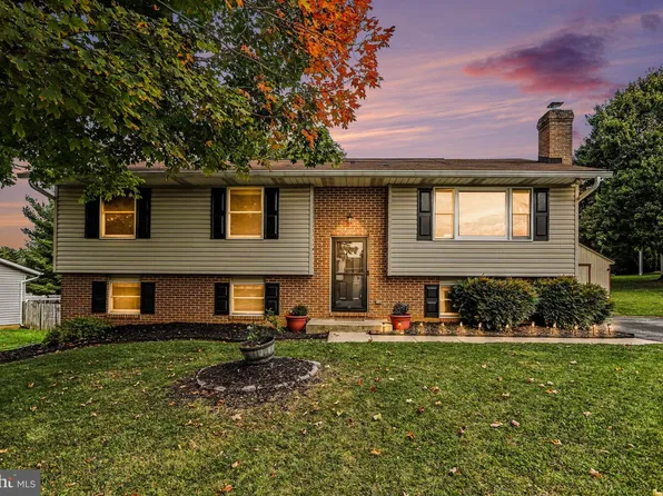 714 Snowfall Way, Westminster, MD 21157