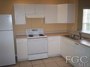 4th image of 1427 SE 10th Ter