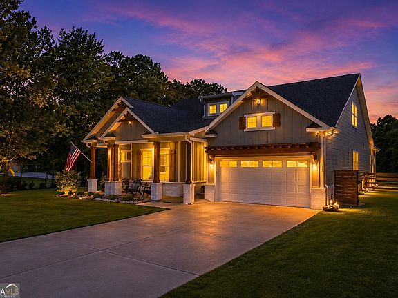 2nd image of 330 Taylor Path
