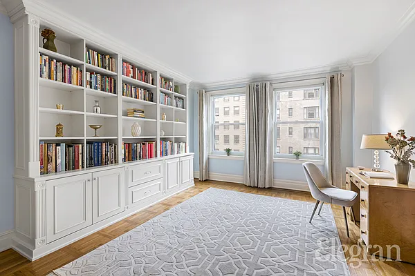 Sold by (Legacy) Elegran | media 2