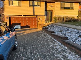13261 Sylvia Dr, North Huntingdon, PA 15642